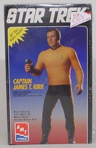 Star Trek Captain James T. Kirk: AMT/ ERTL